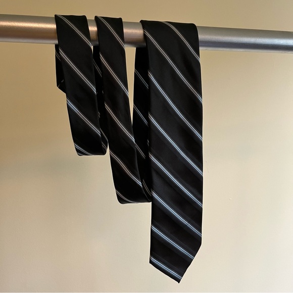 Calvin Klein tie - Picture 2 of 2